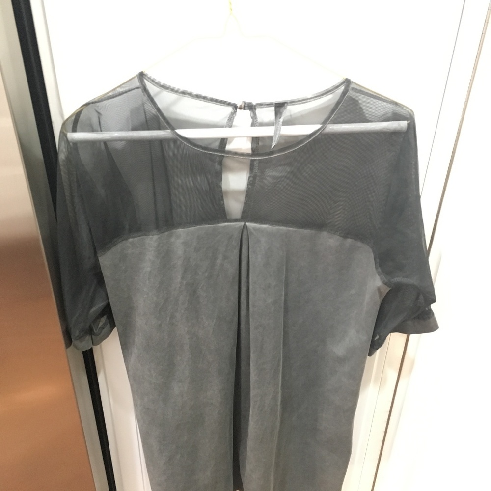 New Collection gray top